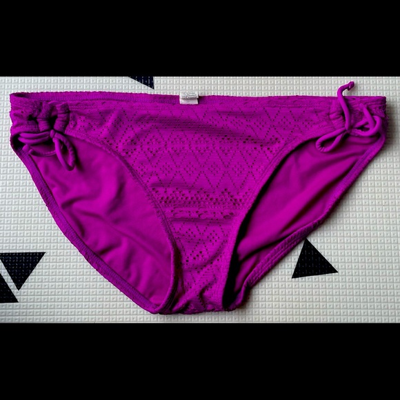 Bikini bottom - Picture 1 of 2